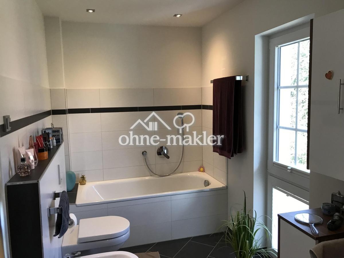 Badezimmer (OG)