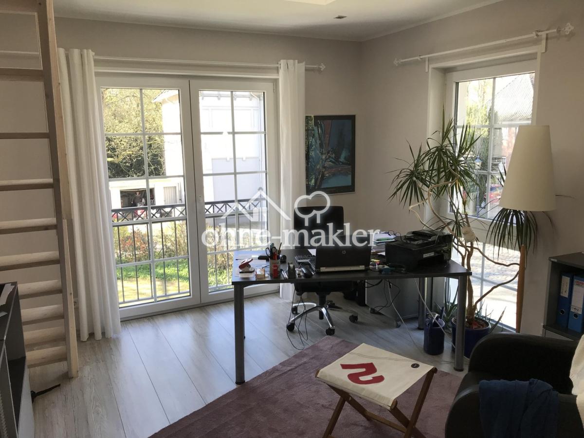 Arbeitszimmer (OG)