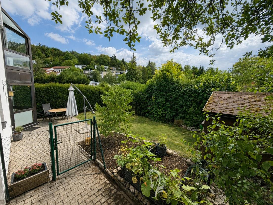 16_Garten_Ueberblick
