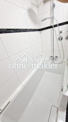 Begehbare Badewanne