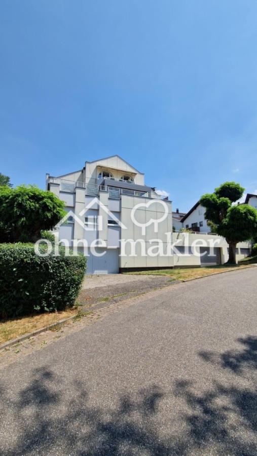Hausvorderans. u.Garageneinfah