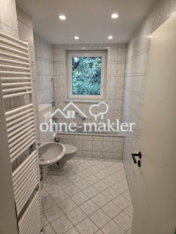 Bad mit Wanne