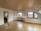 Wohnzimmer mit Erker 