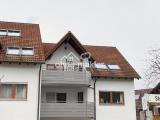 schöne helle Dachwohnung 