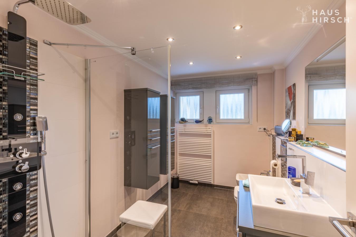 Badezimmer EG 1