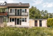 Haus Gartenansicht mit Garage2