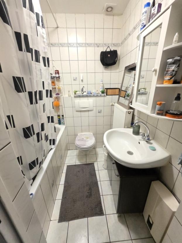 Badezimmer / EG