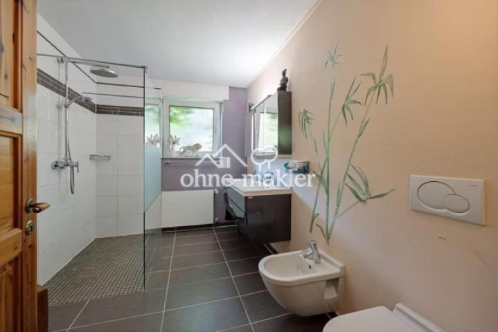Badezimmer EG