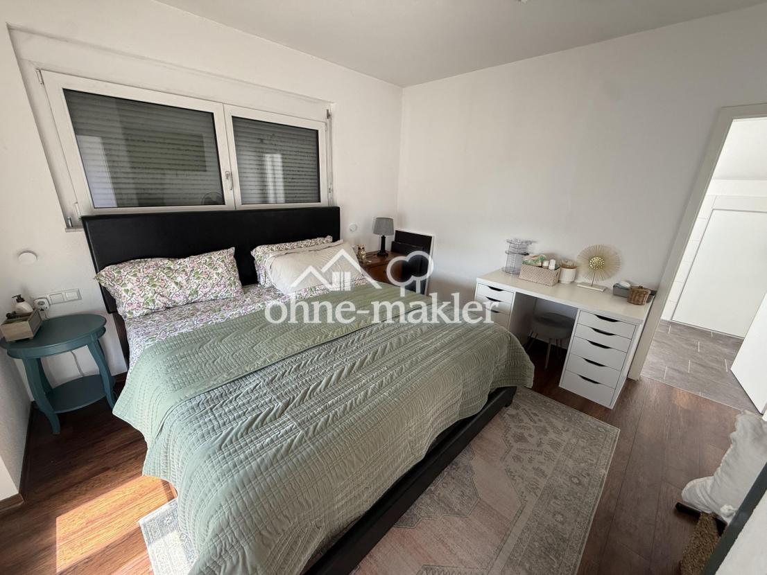 Schlafzimmer DG 