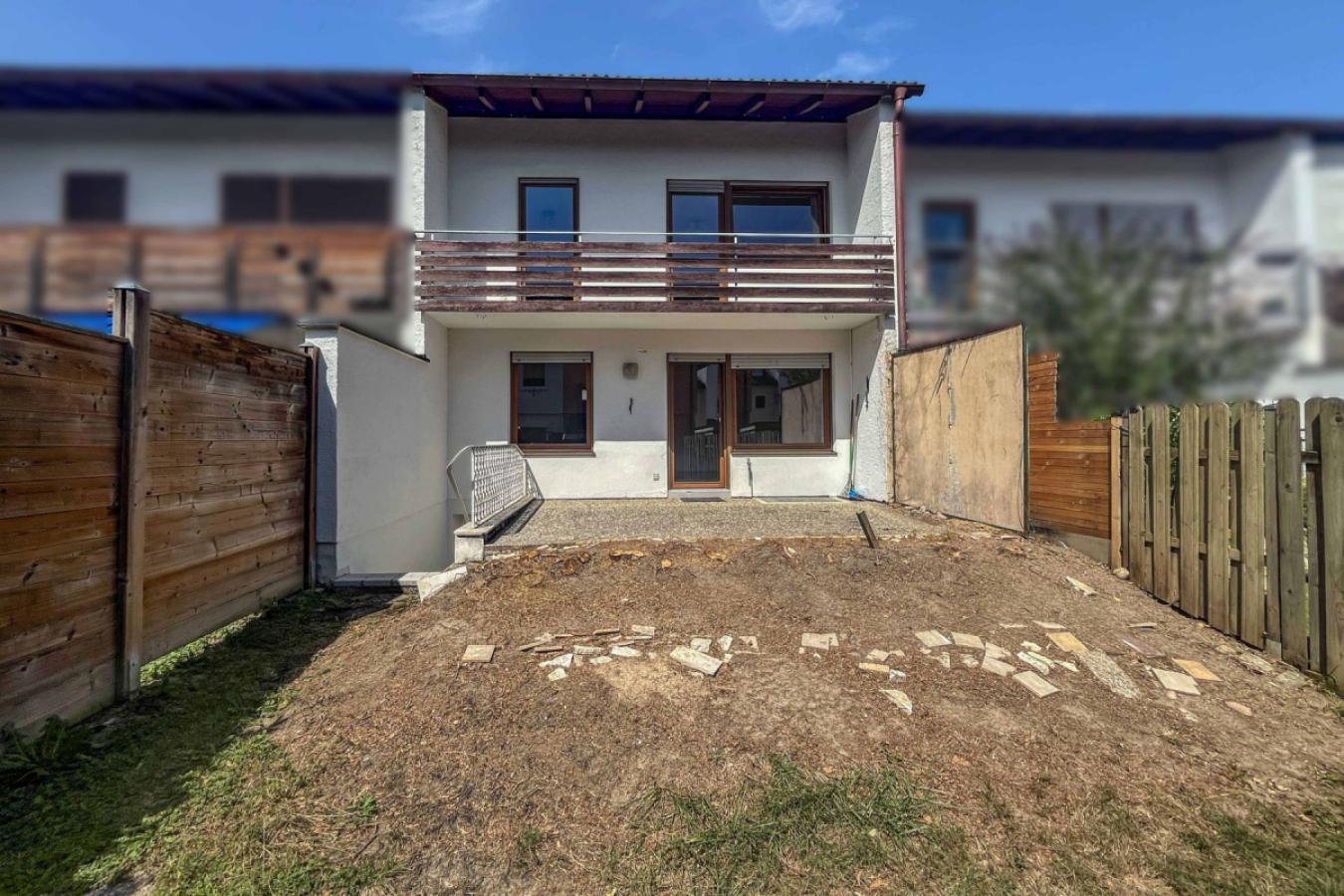 Rückseite mit Gartenbereich