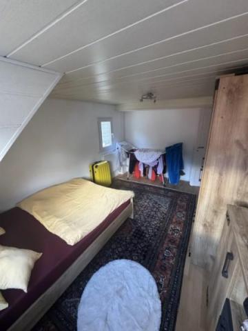 22 Schlafzimmer
