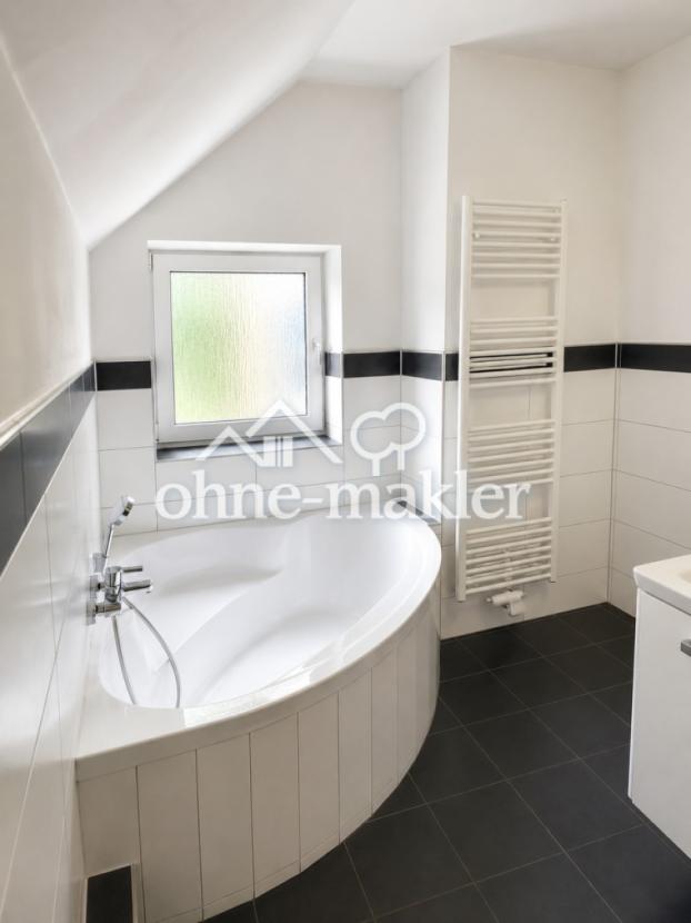 Badezimmer; 1.OG