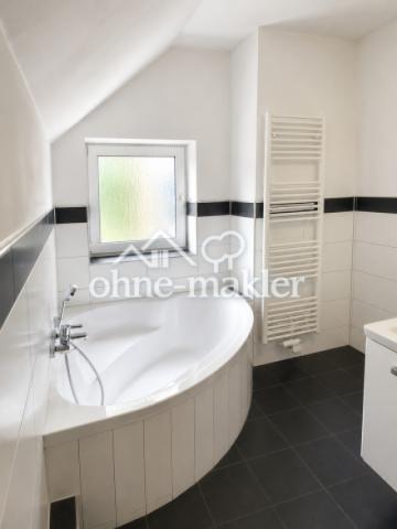 Badezimmer; 1.OG