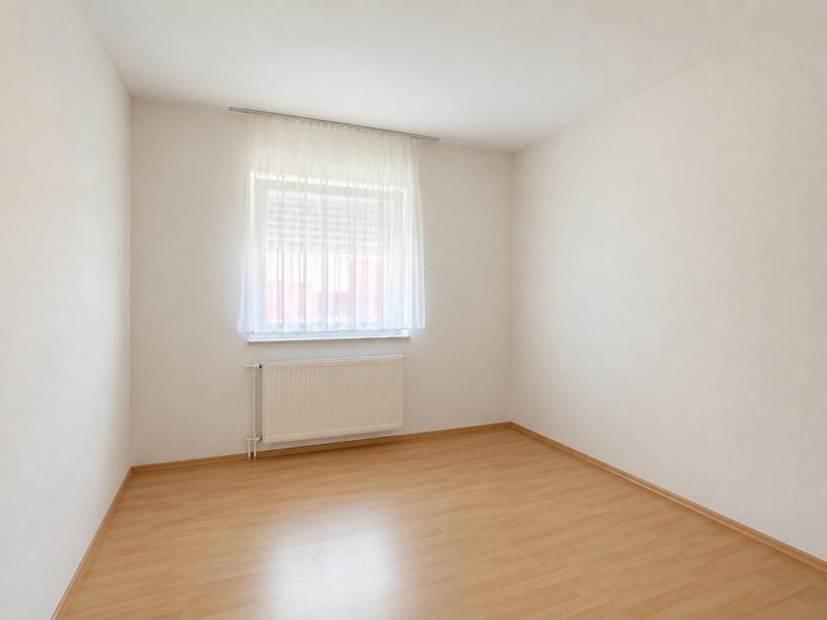 Schlafzimmer EG R