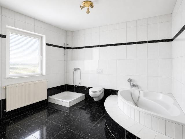 Badezimmer EG R