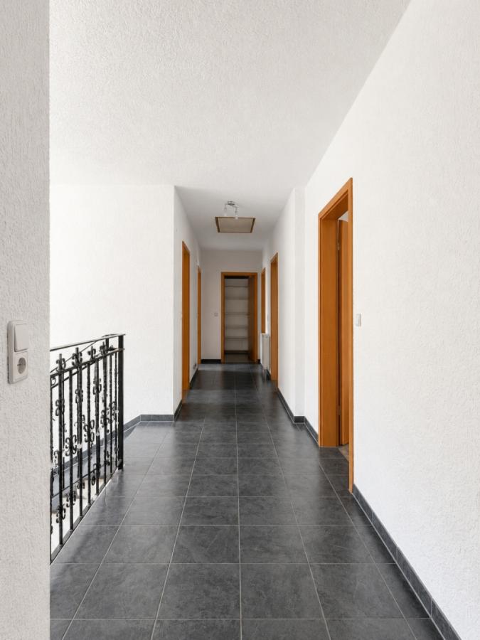 Flur OG R