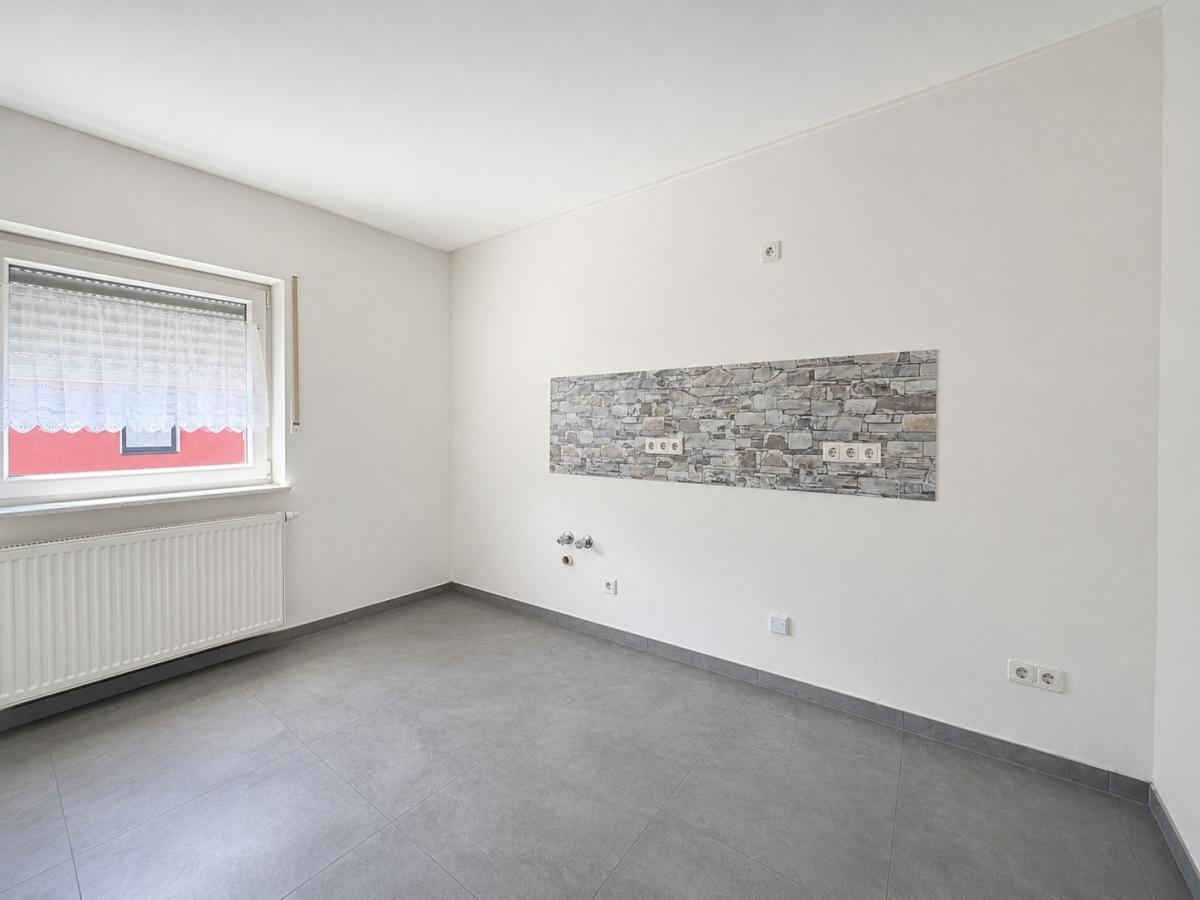 Zimmer (Küche) OG R