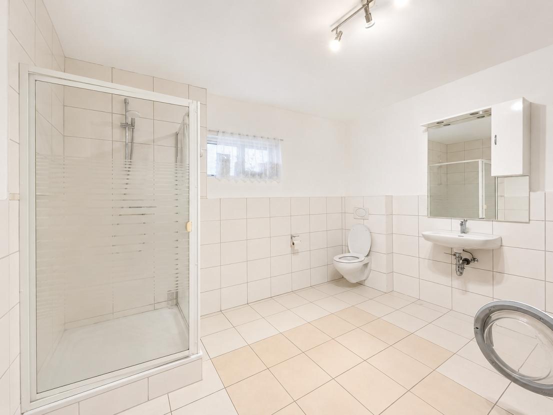 Badezimmer UG R