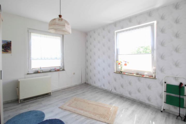 Schlafzimmer II EG