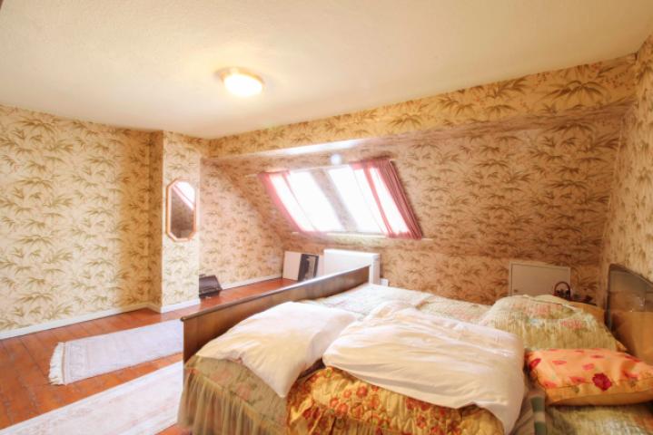 Schlafzimmer IV OG