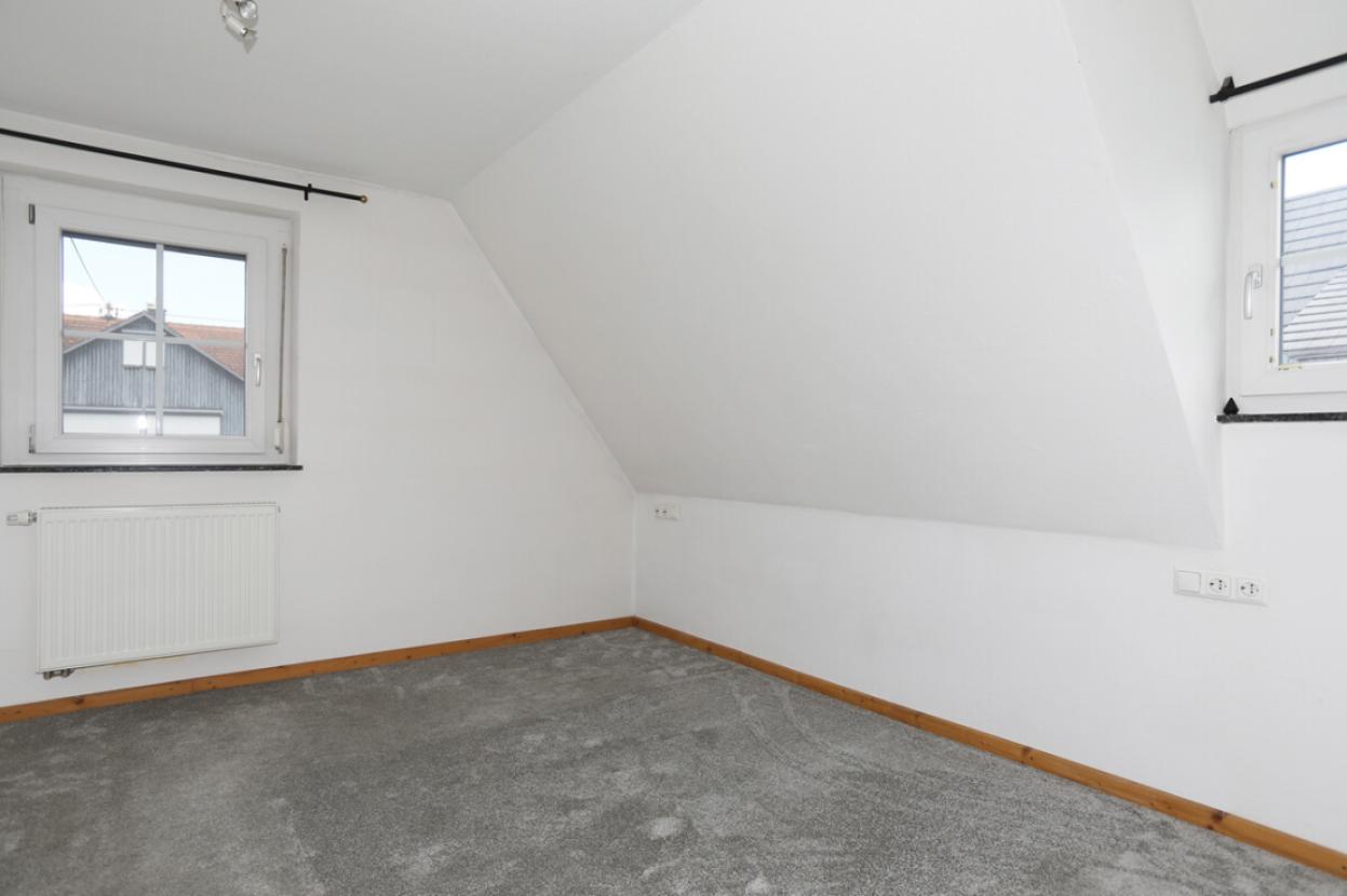 Schlafzimmer DG