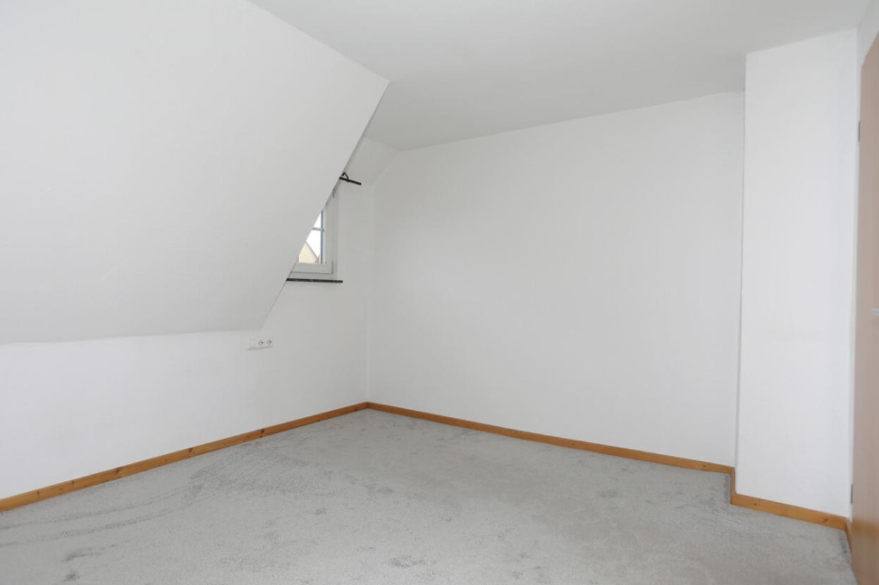 Schlafzimmer DG