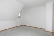 Schlafzimmer DG