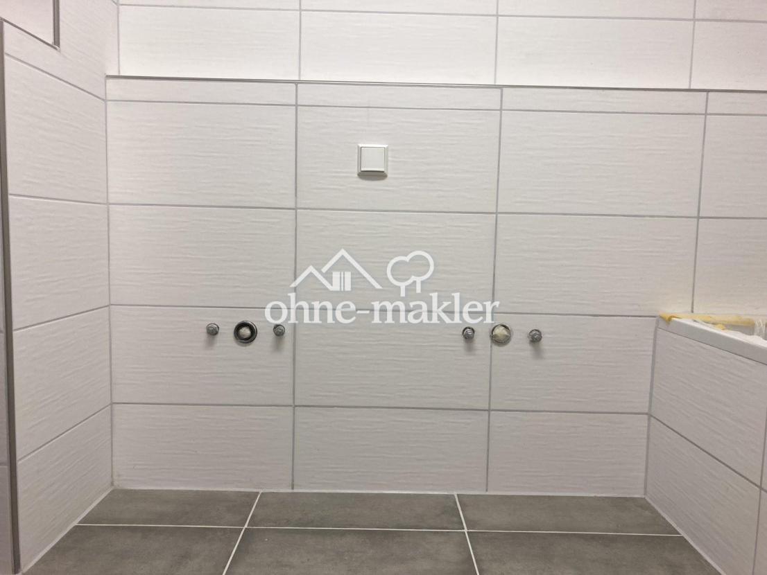 Bad - Platz für Waschbecken