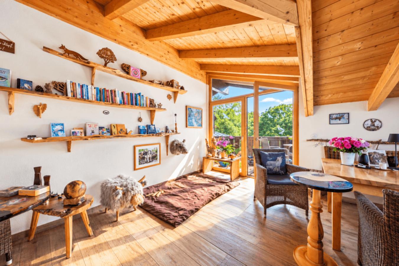 kleines Esszimmer DG
