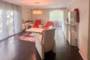 Helles Wohnzimmer