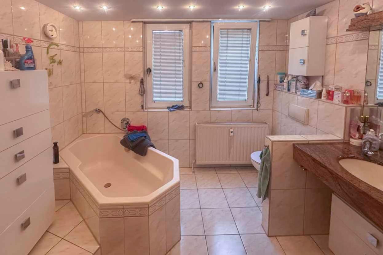 Großzügiges Badezimmer