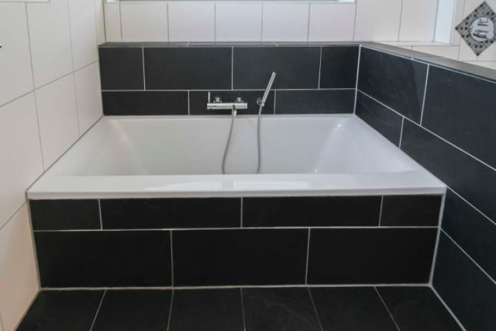Badewanne 1.OG