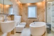 Badezimmer Ansicht 1