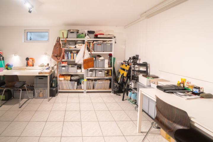 Büro 2 UG 