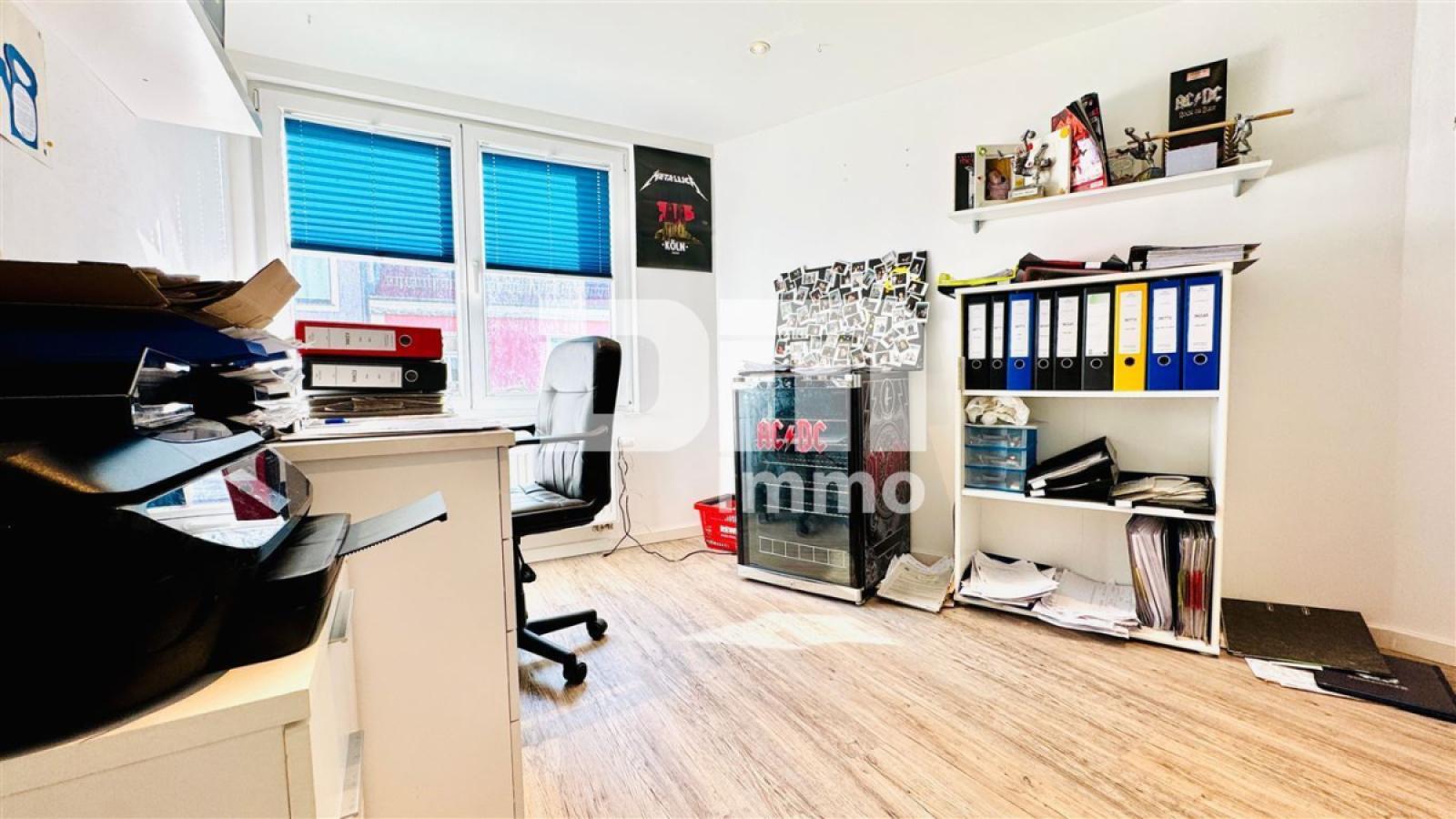 OG Schlafzimmer mit Ankleide / Büro