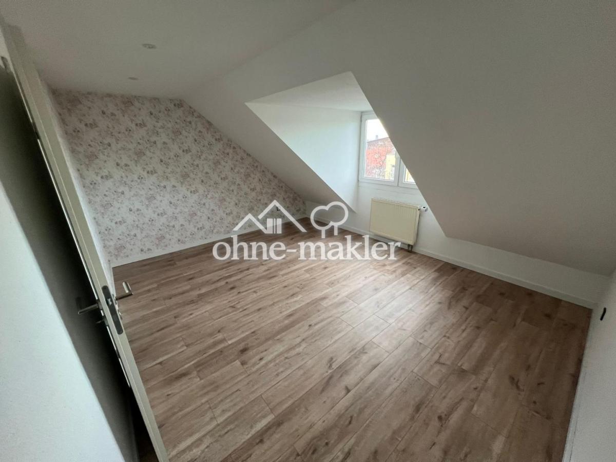 Schlafzimmer Links DG
