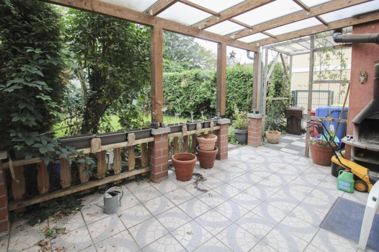 überdachte Terrasse