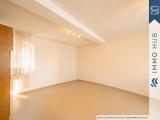 Schlafzimmer unrenoviert und Leer