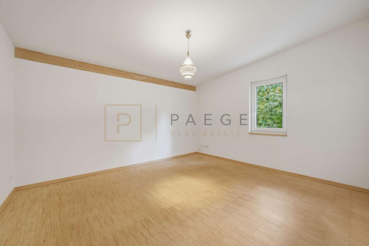 Schlafzimmer 1. OG. 