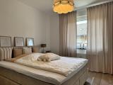 Schlafzimmer 1, Hs. 2, 2.OG-li