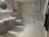Badezimmer im Untergeschoss