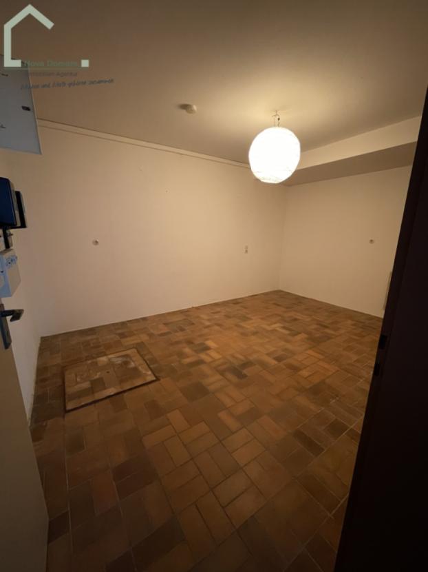Zimmer im Untergeschoss