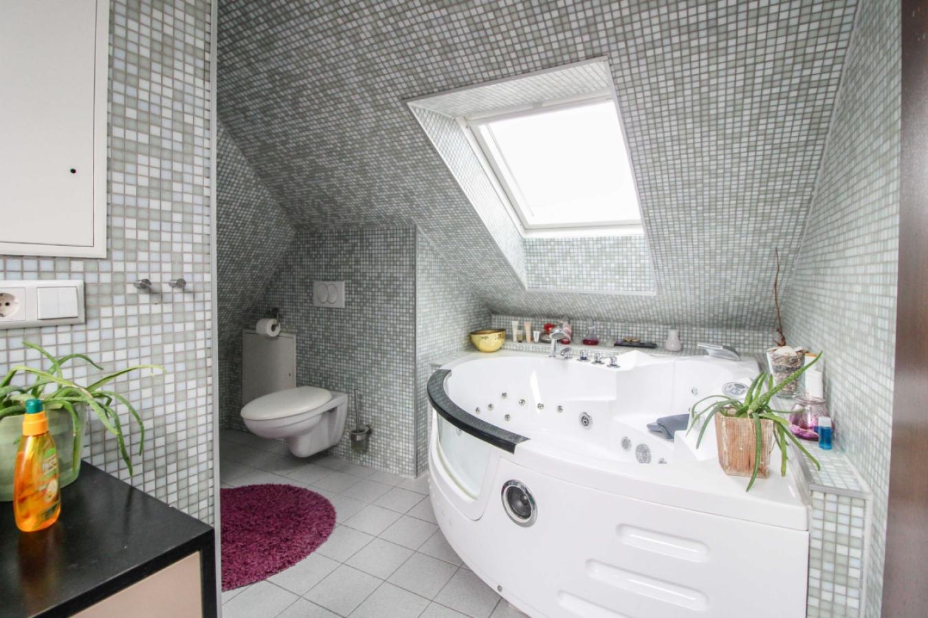 Badezimmer DG