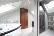 Badezimmer DG