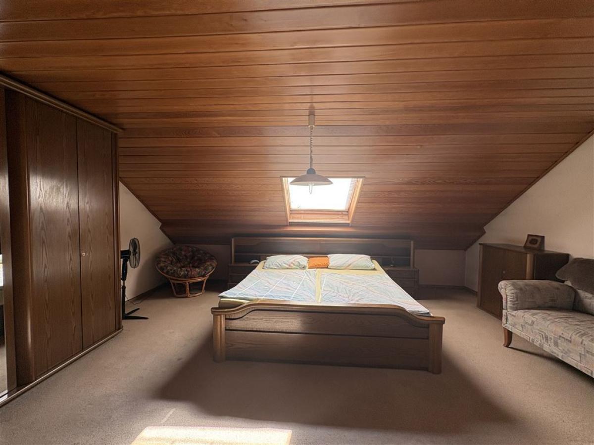 Schlafzimmer im DG