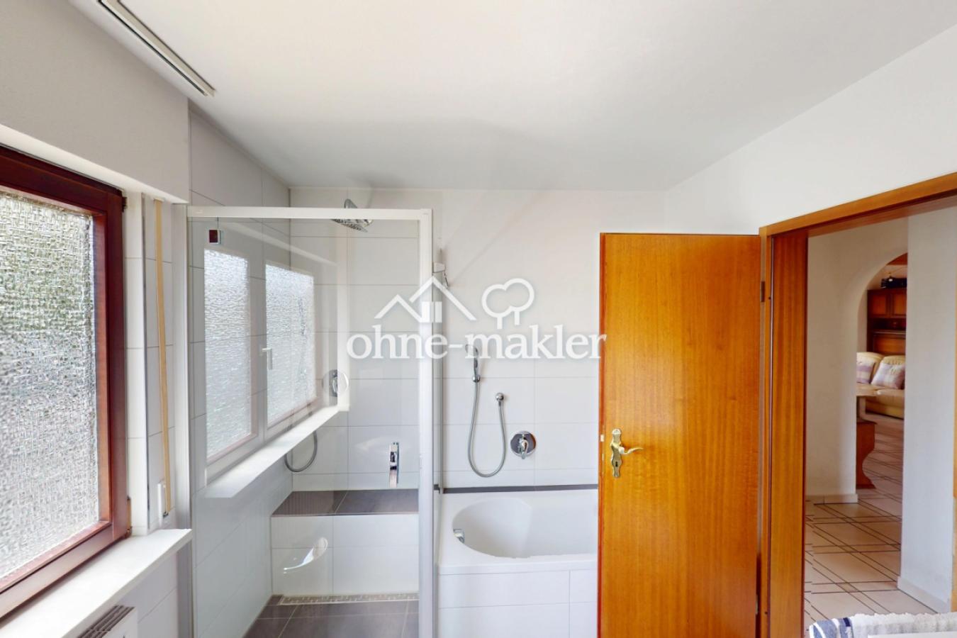 Badezimmer EG