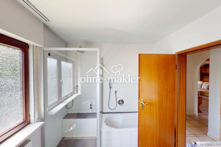 Badezimmer EG