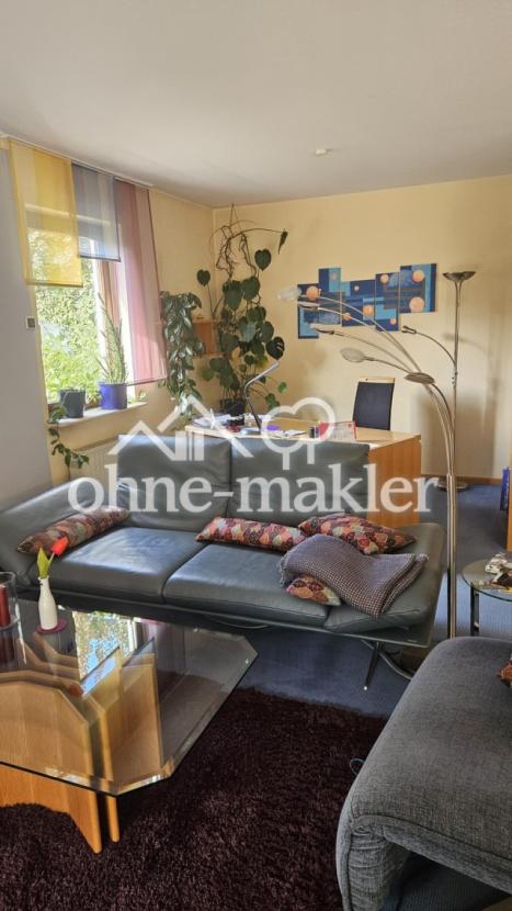 Wohnzimmer Blick zum Schreibti