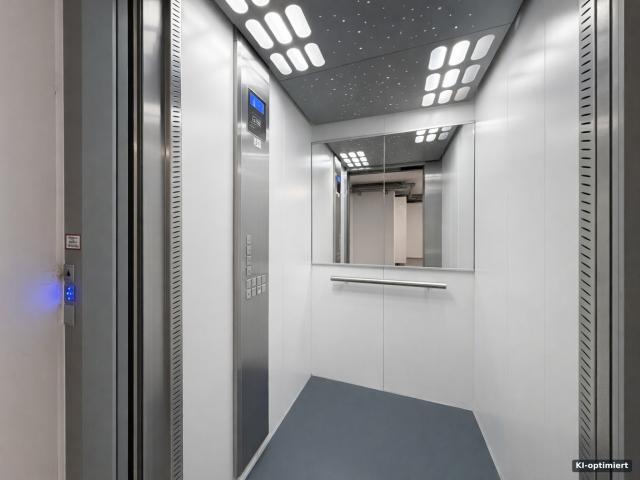 KI-optimiert – Aufzugsanlage