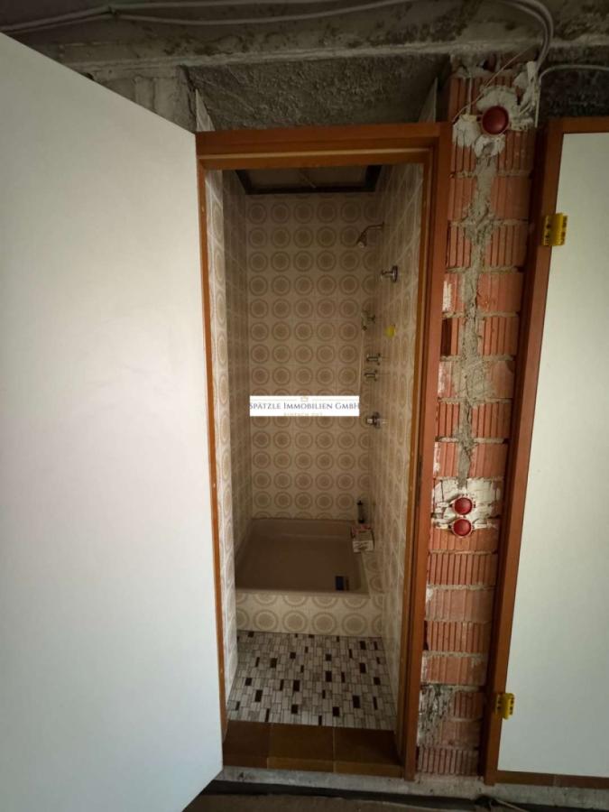 Dusche Schwimmbad